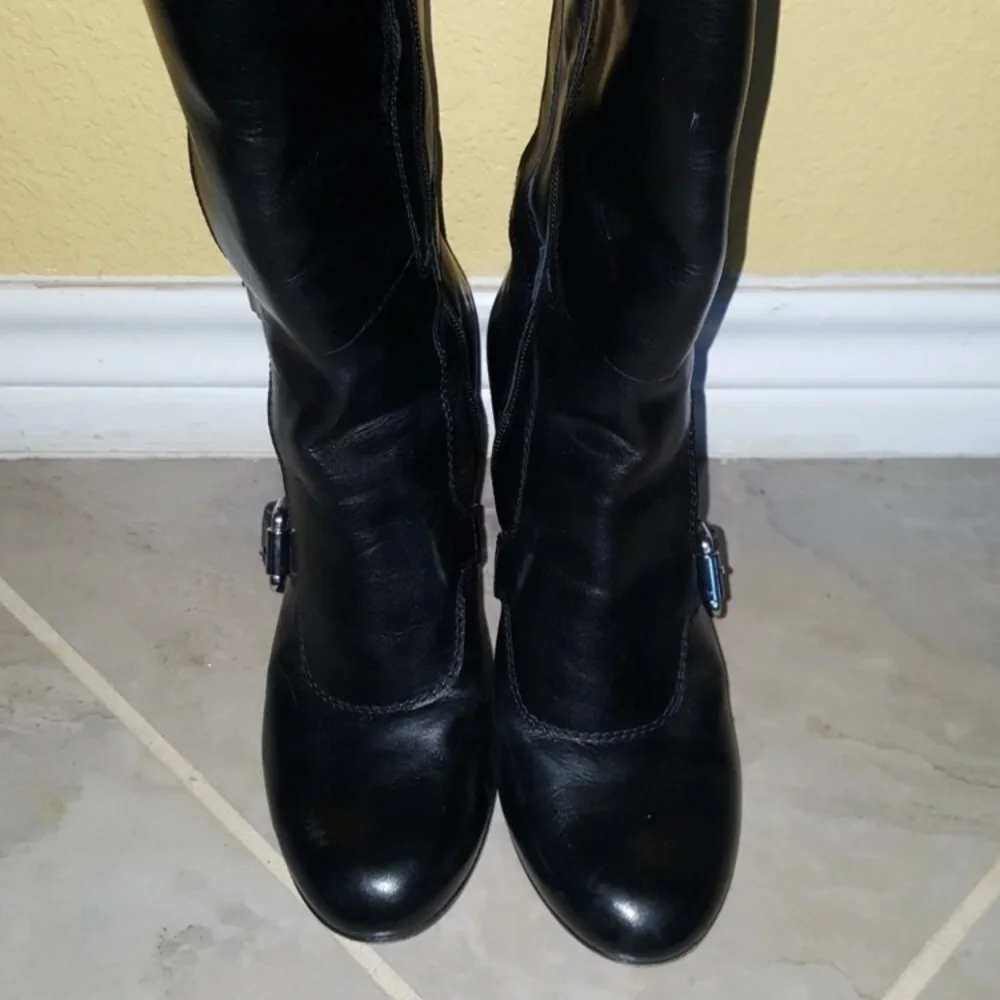 VINCE CAMUTO KYRIA TALL BOOTS